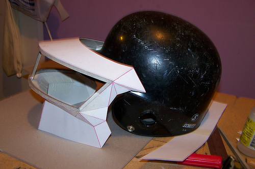 casquedaft3 Tutorial : Fabriquer un masque des Daft Punk (Thomas Bangalter)